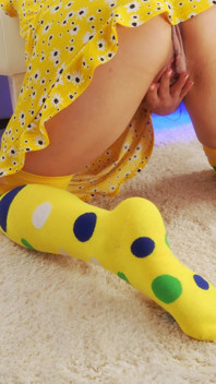 Le mutandine della sorellastra nel mio sperma