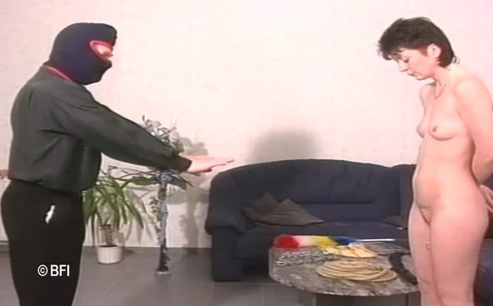 House of lords and mistresses in the spanking zone: The unknown master