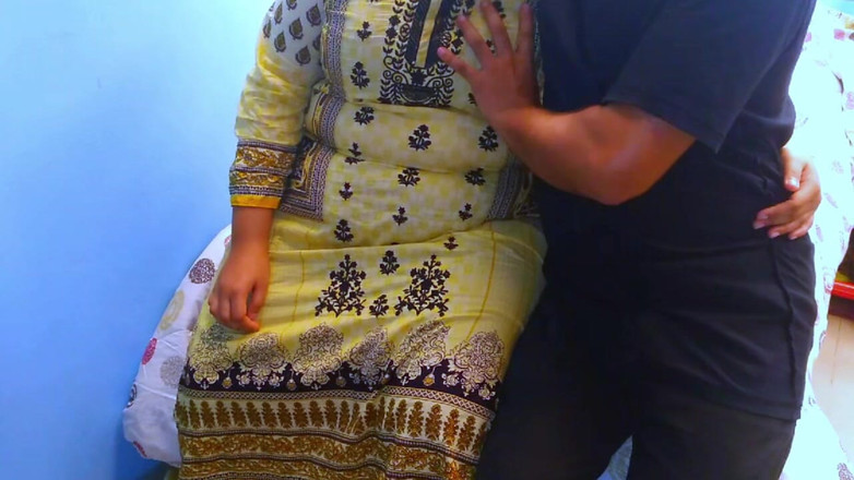 Aria Mia: エジプトのセクシーな新婚妻が夫の友人に犯される、夫が市場に行く