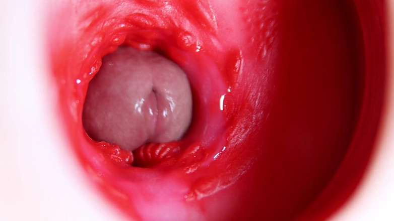 SEXY_GUYBEST: Agradável cabeça grande desliza dentro do buraco brilhante doce do...