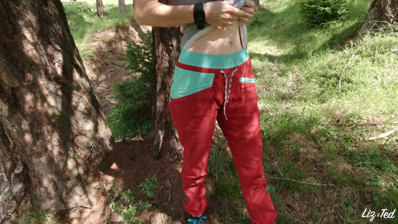 Lizandted: Anal sex during a mountain bike ride
