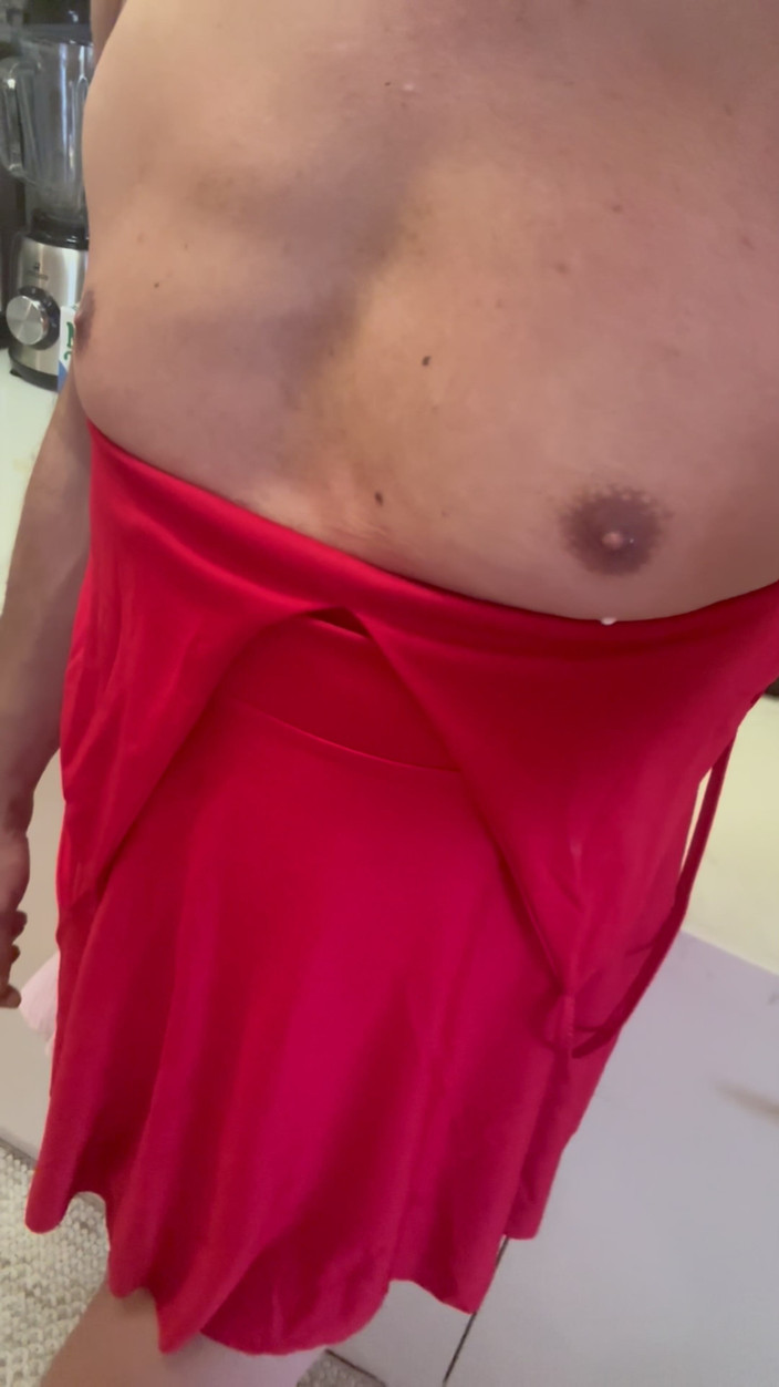 cd_aysemmm: Du lait coule de mes tétons ! Je deviens une femme