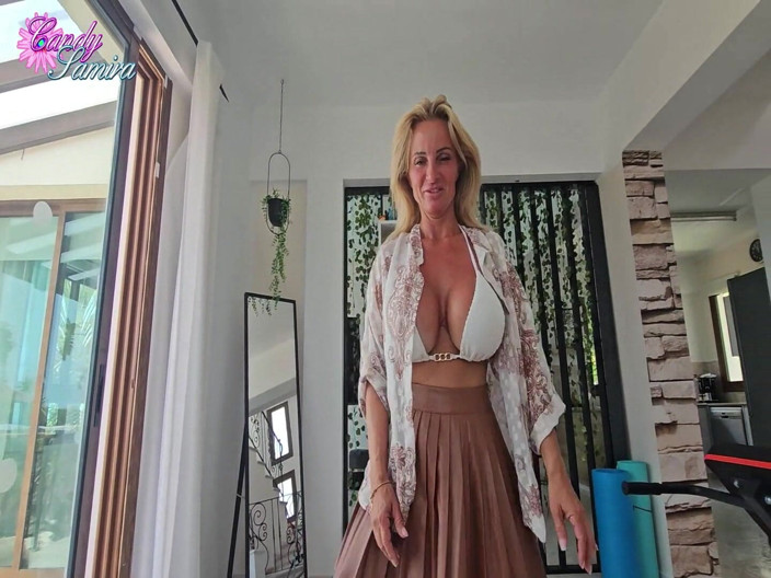 Candy Samira: Blowjob! the Fitness Equipment Is Here!