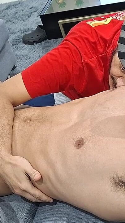 Bare skin man: 즐거운 시간