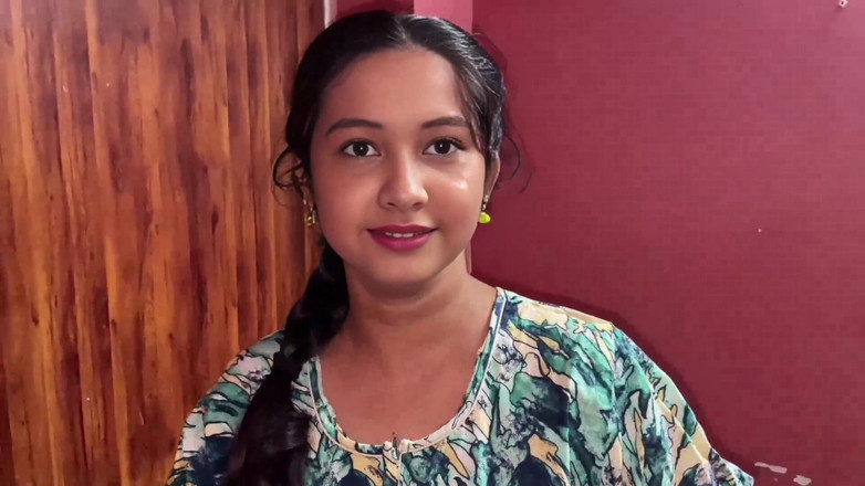 Apple Porn: Chica india del pueblo experimentó la primera vez al estilo...