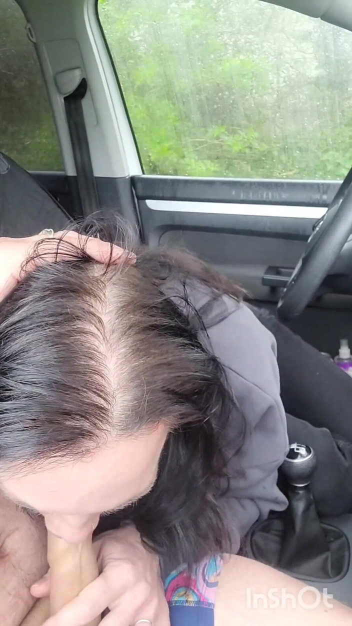 Demelza: Agen publik: penjemputan pengendara motor yang terdampar- bantuin dia pemanasan...