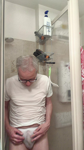 loenne1: Wet T-shirt and Wet Underpants While Showering
