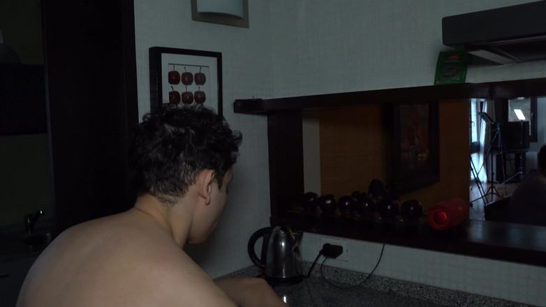 Knock Knock Club: Můj přítel vyvrtal kundičku mé ženy, zatímco jsem pracoval ... vedle nich!