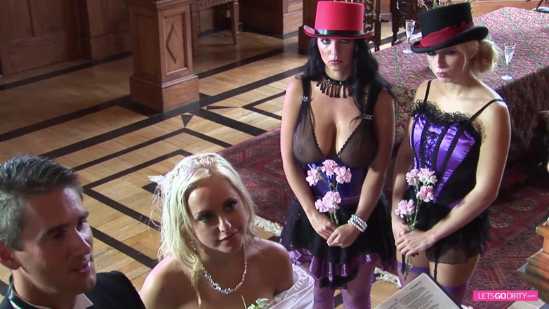 Mydirtyxxx: Orgia con la sposa arrapata e le troie del vampiro