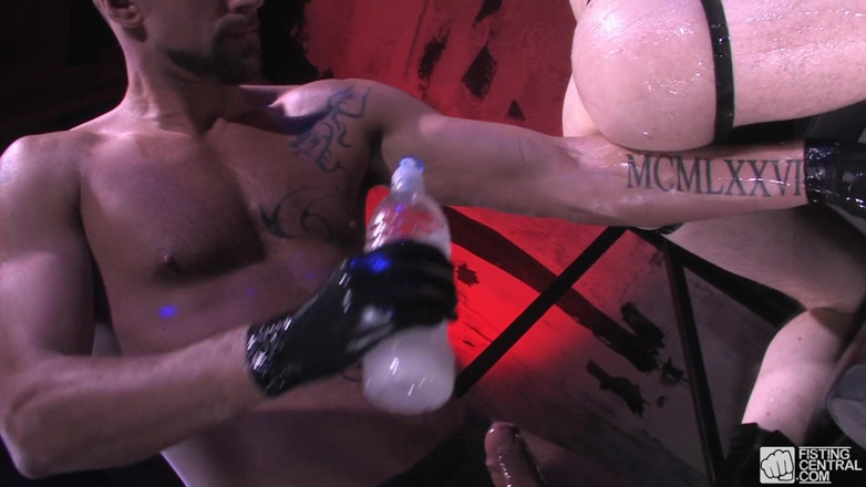 Fisting Central: Fistpack 30 - 3 fist pugni a parigi