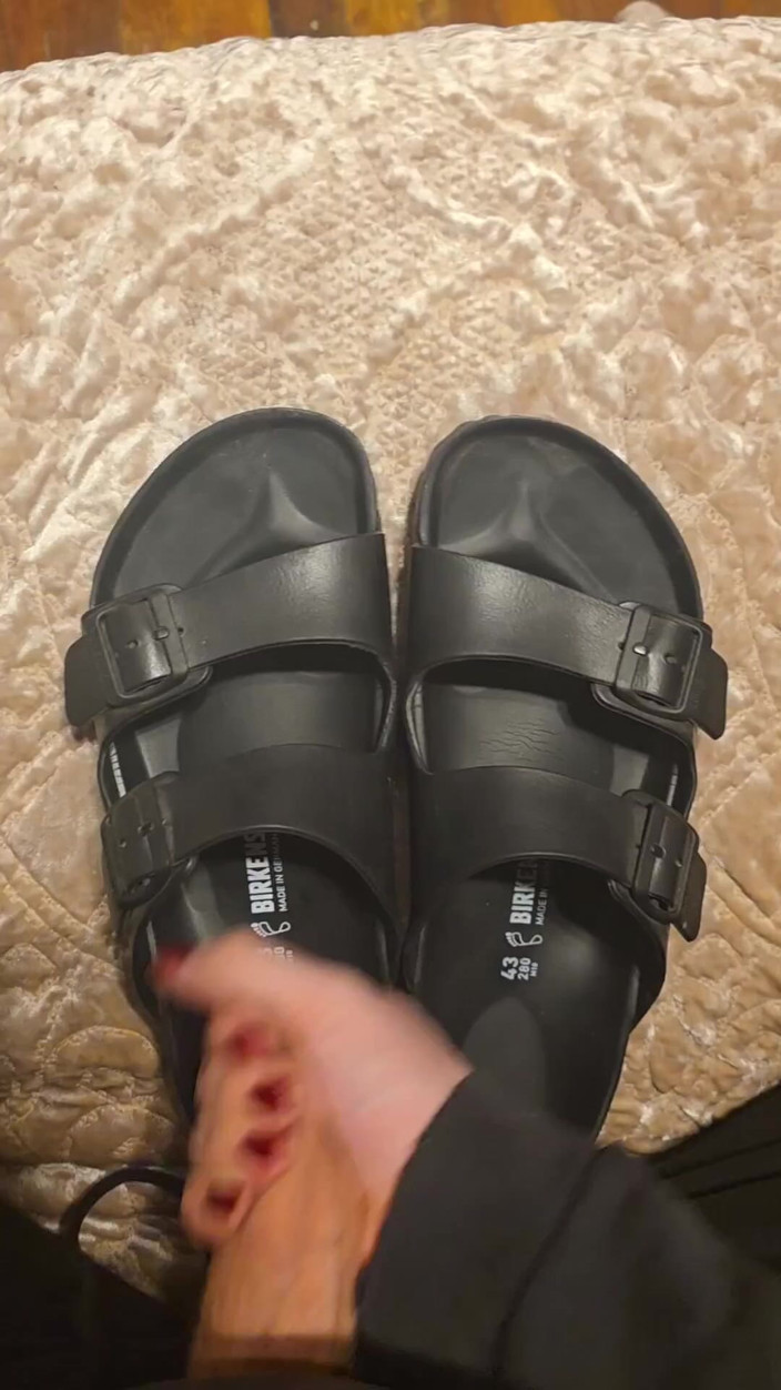 Mr Dimples: Pancutan mani pada Birkenstocks Saya