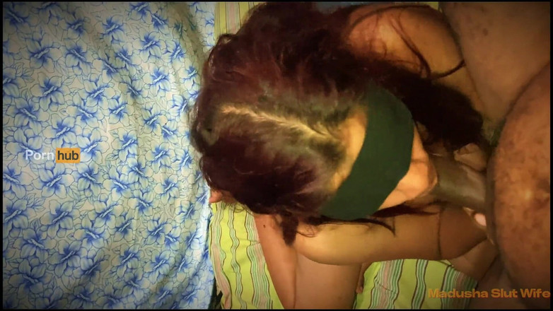 Tiyana: 与热辣的妻子发生性关系，阴户被射在阴户上