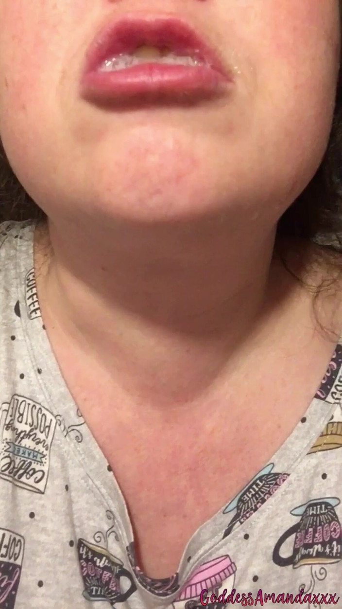 Goddess Amanda: Golenie Włosów Pod Pachą I Połykanie Spermy