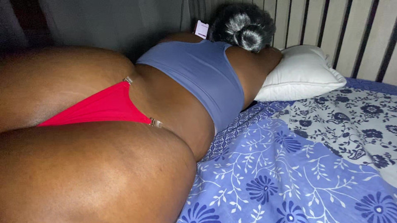 iamyansha: Granny Chats While Getting Fucked Hard