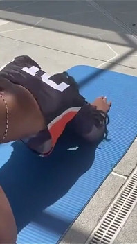 Ebony Thot knullas för lagplats