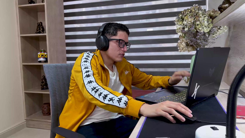 Daniela andrea: Heiße junge latina fickt ihren stiefbrud, wenn sie nicht zu...