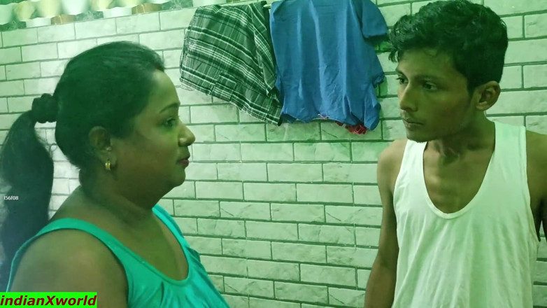 Indian Xshot: Desi Teen Boy Fucking Horny Madam at Home