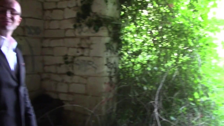 YOUNG FUCKED BY OLDER: Twink fucked bareback by the Uber driver outdoor