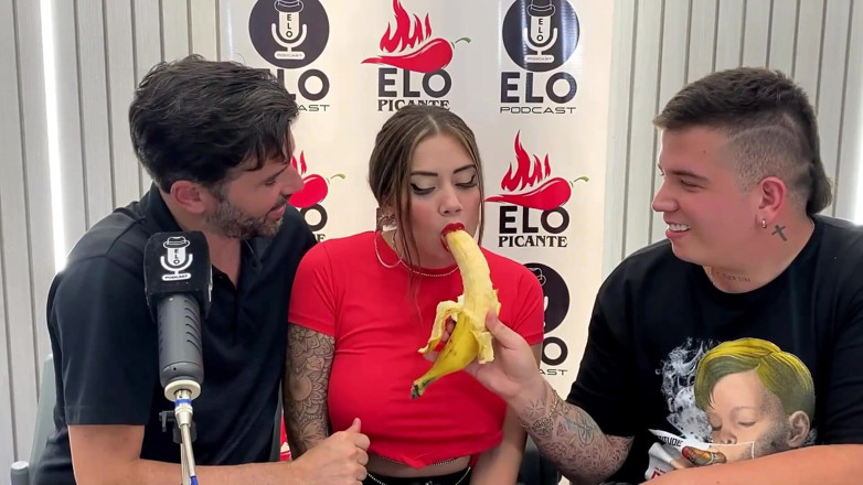 Sara Blonde: Temu bual Dengan Elo Podcast Berakhir Dengan Blowjob Dan Banyak...