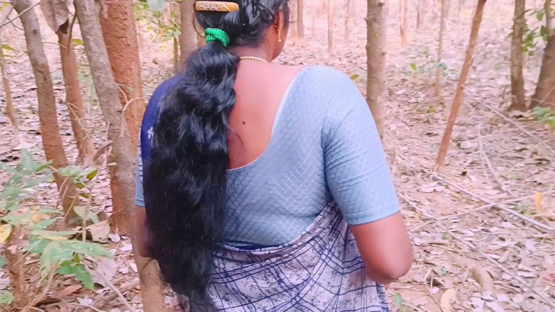 Telugu honey lips: Indian Outdoor Sex. Desi Bhabi Secret Fucking Hubby in Forest....