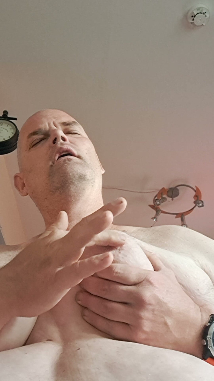 Fickspecht: The Slut and Her Tits