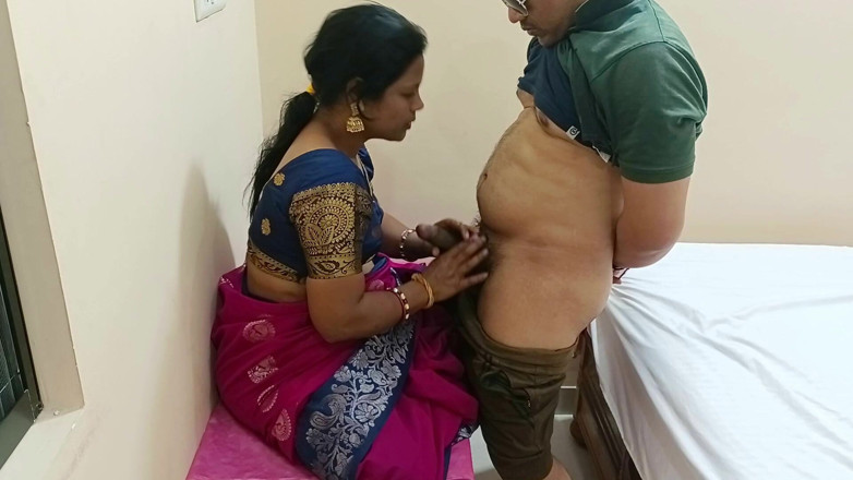 Popmini: Збуджена індійська новоспечена гаряча дружина займається хардкорним сексом з хлопцем наодинці в кімнаті ліжка