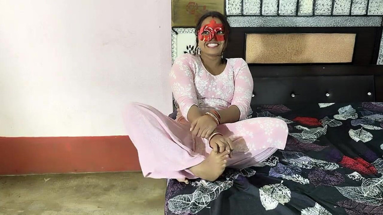 Soniya1997: Awek India Soniya merayu teman lelakinya untuk pancutan dalam duburnya