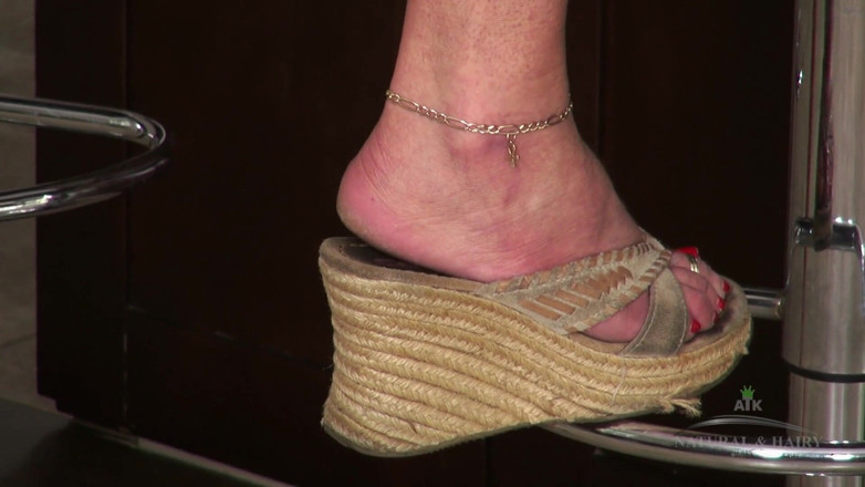 ATK Fans (Hairy): Karen Looks Like She Is Ready for a Fun Night...