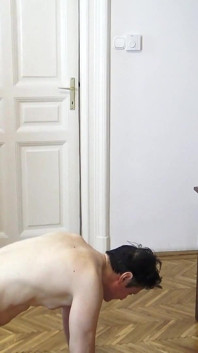 Tělesný trest ďábelské princezny Kirstin!