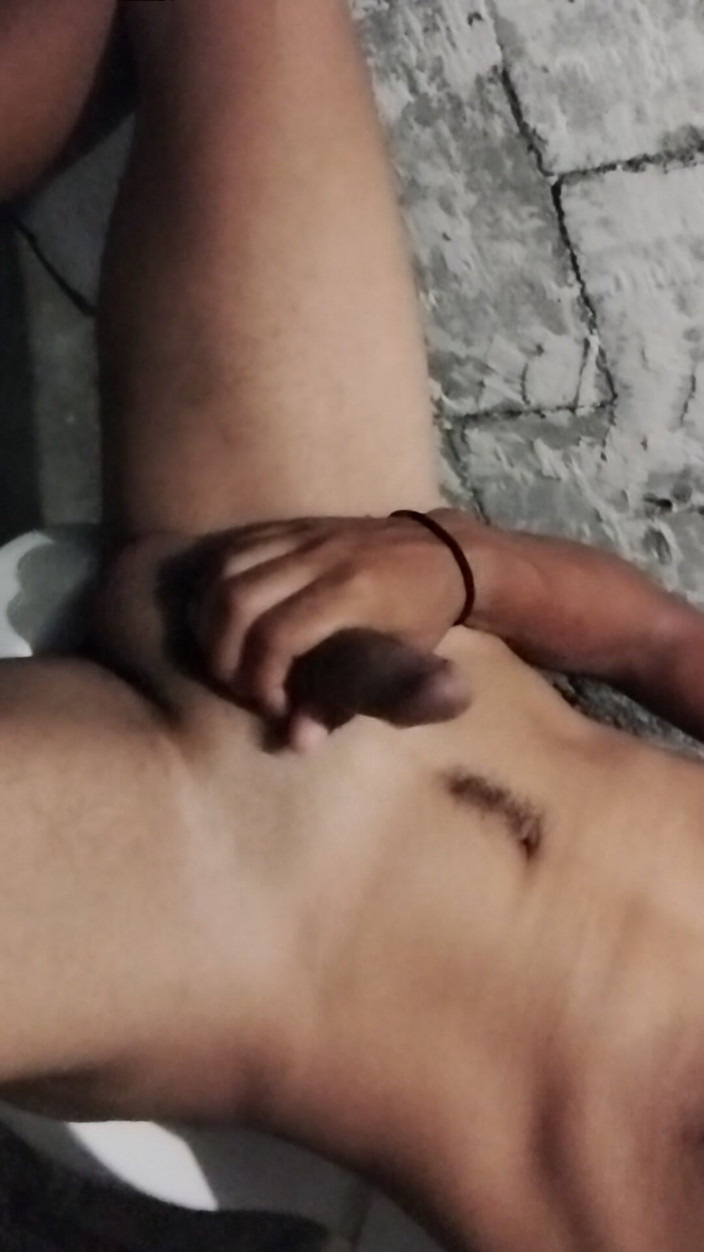 AlexAlejandro13: Puoi andare in bagno