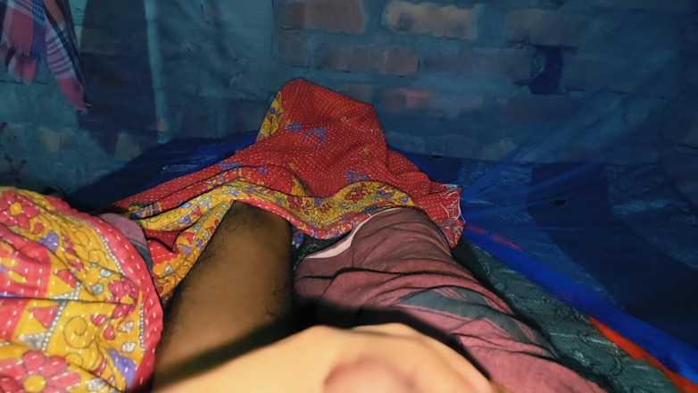 shyamal1me: Sesso sdraiato a letto di notte