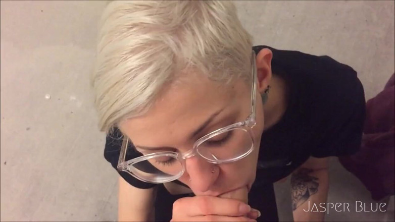 Jasper Blue: Tinder match car-blowjob