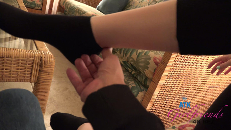 ATK Fans (Girlfriends): Vacaciones virtuales en Hawaii con Ariel Grace 1/12