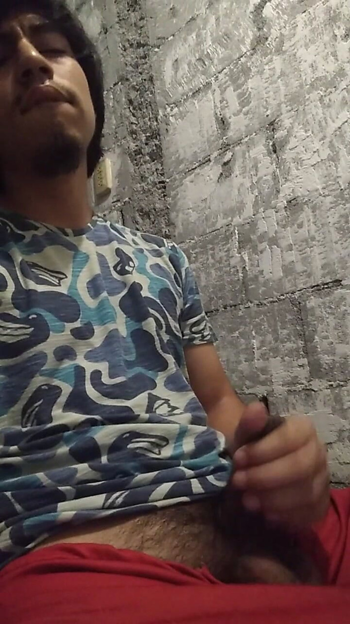 AlexAlejandro13: 给我看你的饥渴日