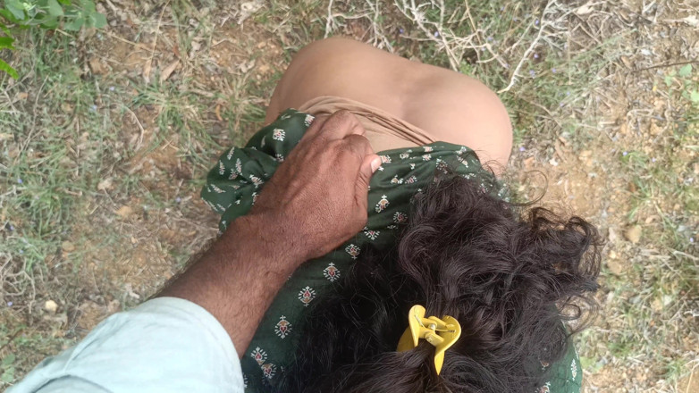 Magilmathi: Tamil Married Women Outdoor Part 1
