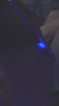 UV neonové světlo fisting Adelina Noir a Fistdude