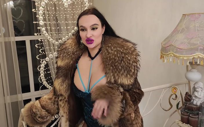 Princess18_: 穿着毛皮的女神，厕所奴隶制