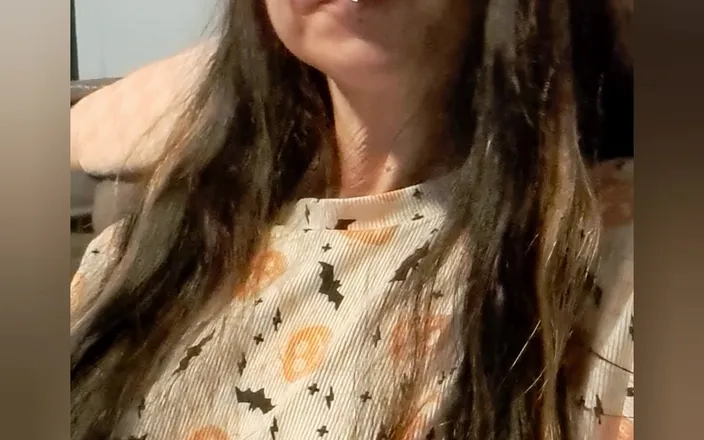 PandoraSG: 15 kýchání! Petite Pierced Goth Achoo