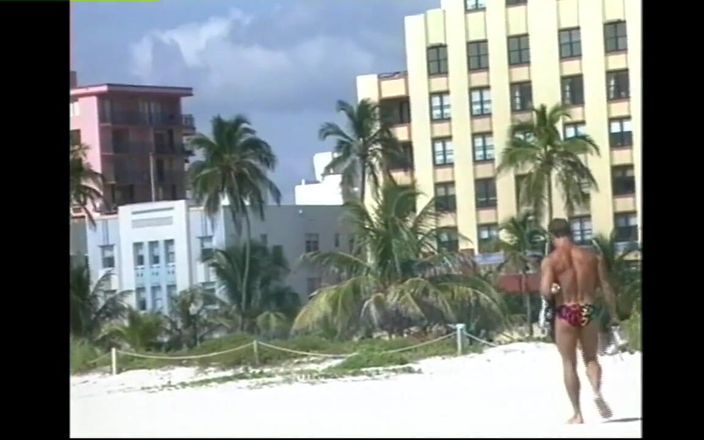 Heatwave Gay: Спасатели с Саут-Бич, часть 1