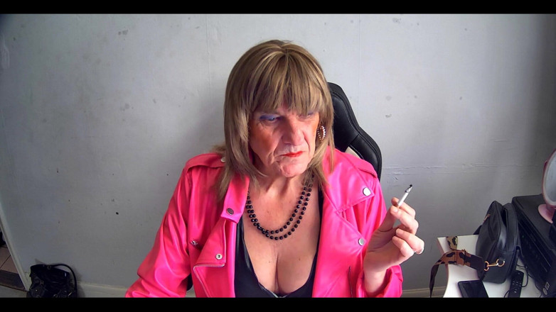 Mature Tina TV: Tina, matură