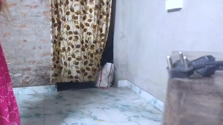 Fantacycutting: Desi studentka šuká