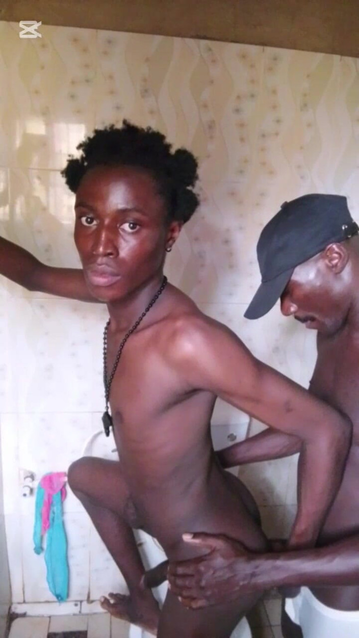 solomonnaija: Seks di kamar mandi