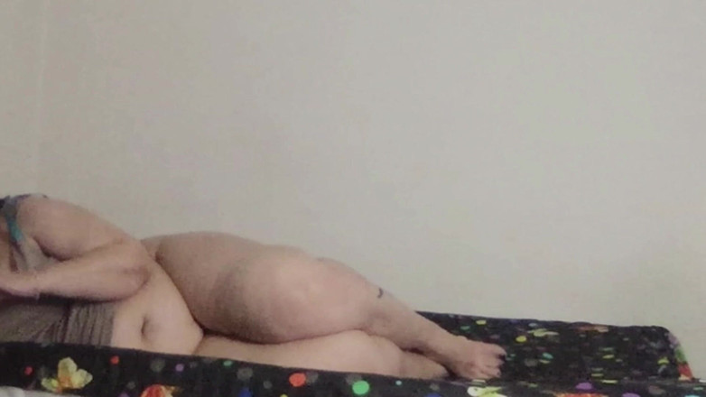 Zina Gabon: 熟女被服务并被大黑屌干