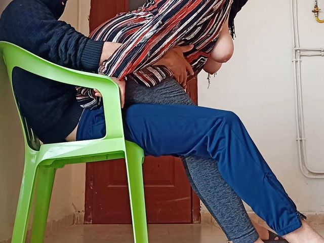 Big Ass Hijab Wife Hundle My Dick (Couple Dz)