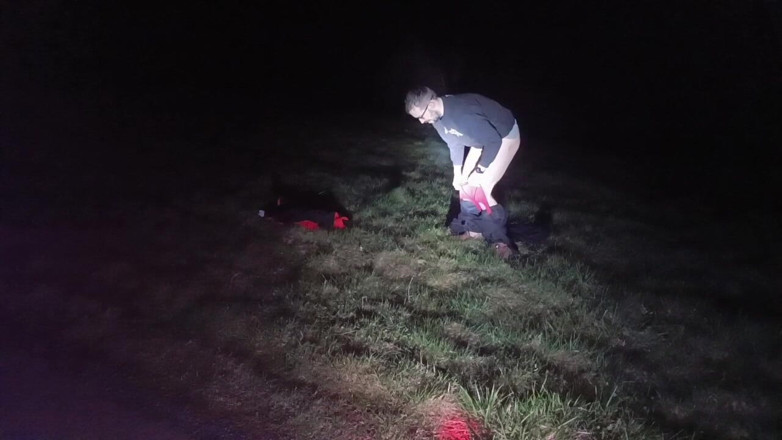kickerscooter: Rozbieram się i wychodzę na zewnątrz w nocy