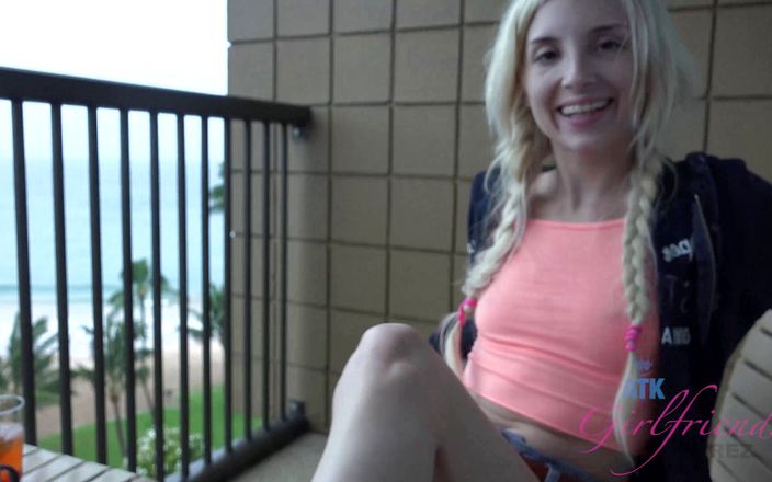ATK Girlfriends: Virtual Vacation no Havaí com Piper Perri Parte 1