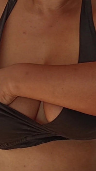 Only Wearing a Sports Top with Her Saggy Breasts to the Gym