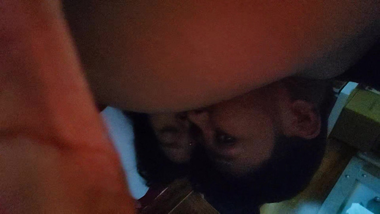 Premi pooja: Романтичний сексуальний хінді фільм