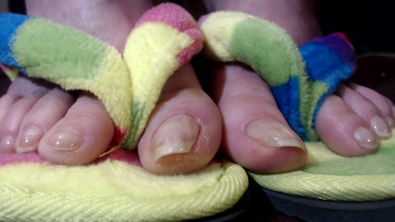 Abby Anna: Long natural toenails flip flops