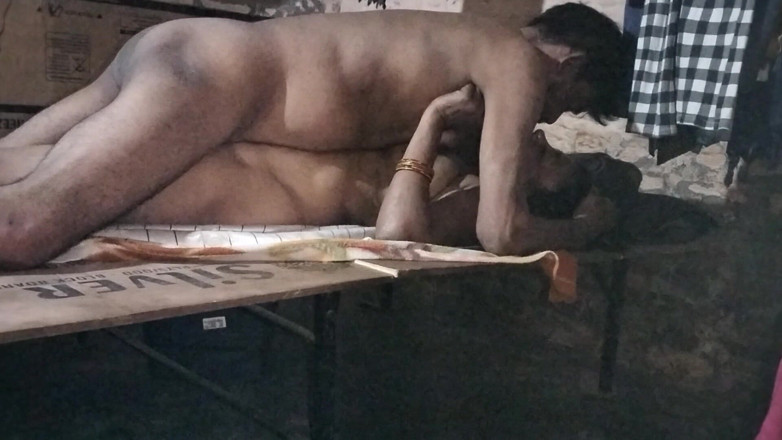 Thokuram: Pati Patni Ki Rangin Rat